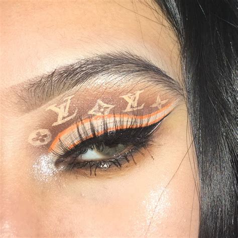 louis vuitton cut crease the monogram isn’t the best  